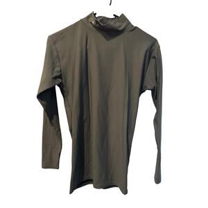 ⭐️ Men’s Under Armour Green Base Layer Shirt Size Medium. Baseball Football